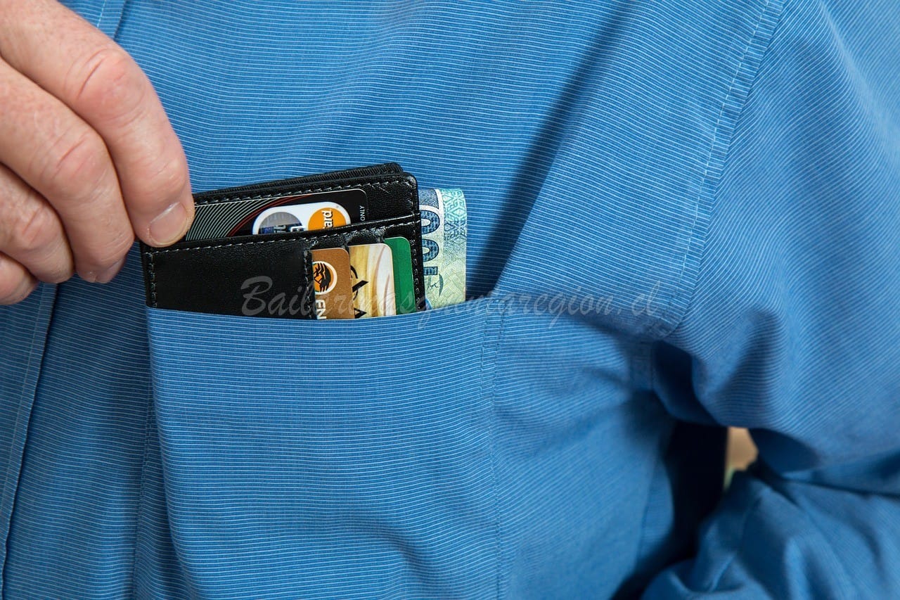 wallet, credit card, cash, investment, money, financial, financial planning, finance, shopping, paying, commerce, business, wealth, buy, payment, currency, poor, budget, savings, banking, purchase, banknote, coin, pay, economy, wallet, wallet, wallet, wallet, wallet, credit card, credit card, credit card, financial planning, budget, budget, budget